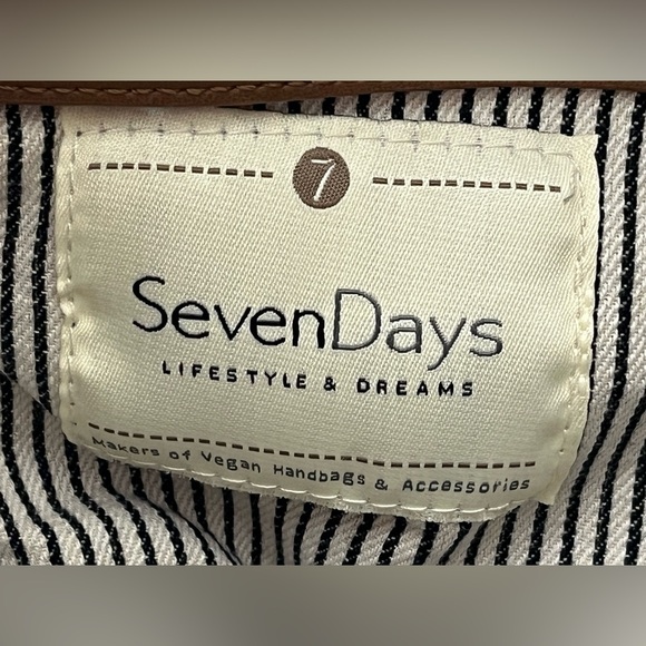 Seven Days Lifestyle & Dreams Red Fabric Drawstring Backpack Pockets - Picture 6 of 11